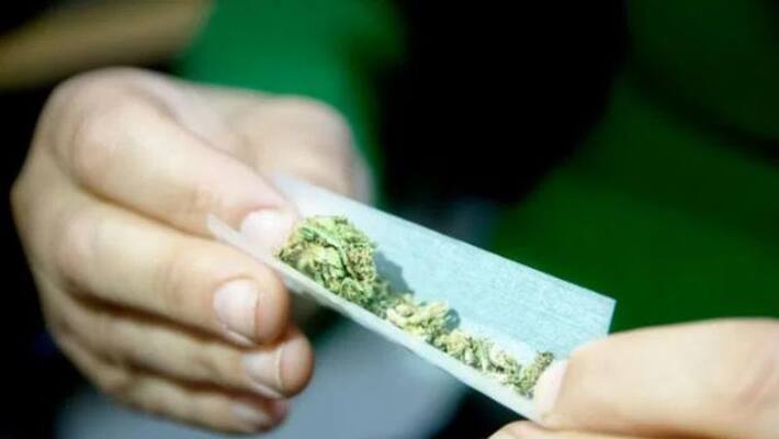 Chennai police arrest kanja network and siezed cannabis and gold Chennai police arrest kanja network and siezed cannabis and gold