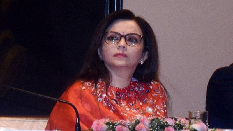 नीता अंबानी की सबसे खास बात यह है कि वे बिजनेस से जुड़े कामों को सबसे ज्यादा महत्व देती हैं। वे रिलायंस इंडस्ट्रीज के एजीएम को वे संबोधित करती रही हैं। इसके अलावा, वे धीरूभाई अंबानी इंटरनेशनल स्कूल (Dhirubhai Ambani International School) और आईपीएल की अपनी टीम मुंबई इंडियन्स (Mumbai Indians) के अफेयर्स को भी मैनेज करती हैं।