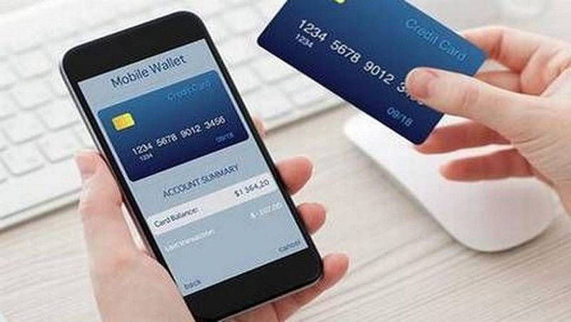 नेशनल पेमेंट कॉरपोरेशन ऑफ इंडिया (NPCI) की रिपोर्ट के मुताबिक, सरकारी बैंकों को लिया जाए तो कॉरपोरेशन बैंक (Corporation Bank) में ग्राहकों को सबसे ज्यादा परेशानी हुई है। इस बैंक में करीब 14.8 फीसदी एटीएम ट्रांजैक्शन फेल हुए हैं। वहीं, कैनरा बैंक (Canara Bank) में 9.8 फीसदी, बैंक ऑफ इंडिया (Bank of India) में 4.2 फीसदी पेमेंट फेल हुए हैं। देश के सबसे बड़े सरकारी बैंक भारतीय स्टेट बैंक (SBI) में 3.7 फीसदी ट्रांजैक्शन फेल हुए हैं। (फाइल फोटो)