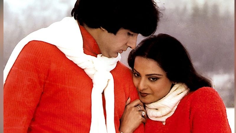 वर्कफ्रंट की बात करें तो अमिताभ इन दिनों टीवी के रियलिटी शो कौन बनेगा करोड़पति को होस्ट कर रहे हैं तो रेखा लंबे समय से फिल्मों से दूर है। रंजीत भी अब फिल्मों में कम ही दिखाई देते है।