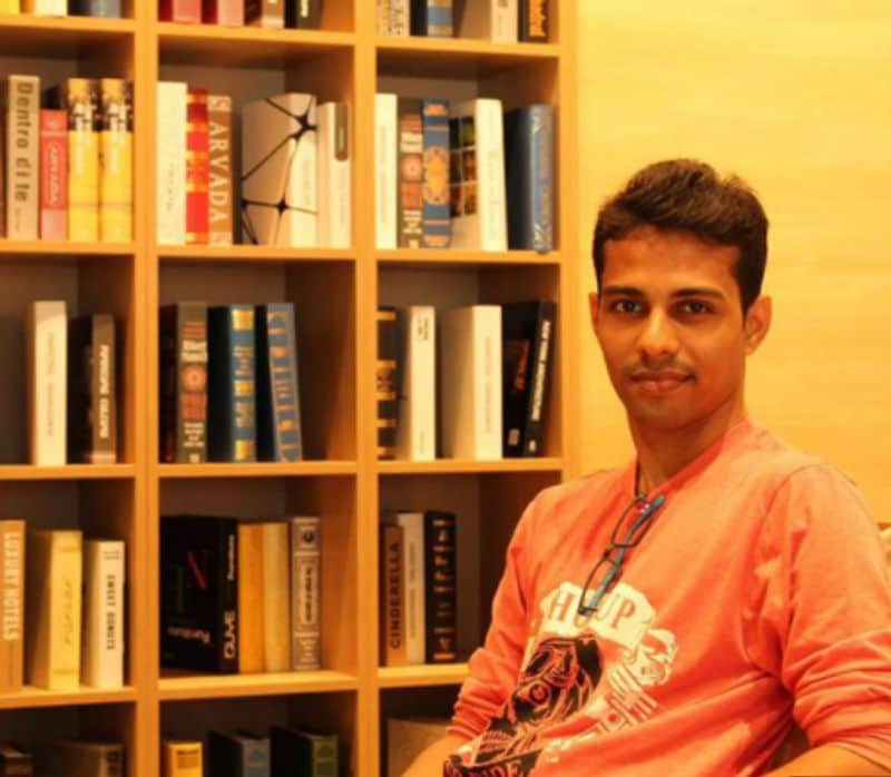 केरल के कोल्लम जिले में स्थित कडक्कल कस्बे के अरुण एस नायर आज एक नजीर बनकर उभरे हैं। मुश्किलों का रोना रोने वालों को उनसे सीखना चाहिए कि किस तरह गांव के सरकारी स्कूल से पढ़कर उन्होंने पहले डॉक्टरी फिर यूपीएससी की परीक्षा पास की। उन्होंने यूपीएससी 2019 की परीक्षा में 55वीं रैंक हासिल की। 