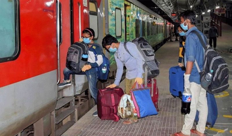 Railways announced special trains There will be no hassle to confirm the seat not on festivals book tickets