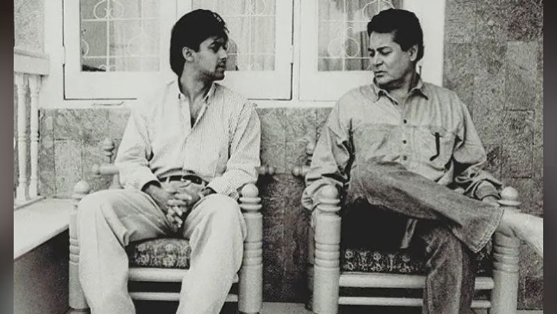 सलीम खान ने यह भी खुलासा किया था कि वह अपनी लाइफ के शुरुआती सालों के दौरान अपने पिता के क्लोज नहीं रहे, लेकिन मां की मौत के बाद पिता के साथ बॉन्डिंग हुई। उन्होंने बताया था कि उनके पिता उन्हें सब कुछ लाकर देते थे। वे क्रिकेट के शौकिन थे। जब वह अपने पिता से बॉल या बैट की डिमांड करते तो वह उन्हें एक स्टोर में ले जाते थे। लेकिन मां की मौत के एक साल बाद उनकी मौत भी हो गई।