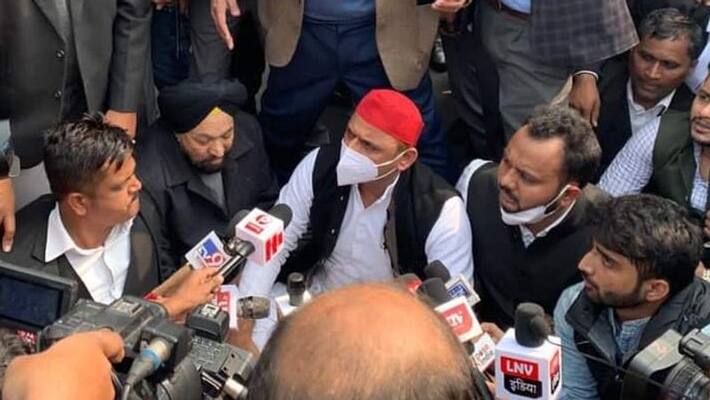 Samajwadi Party and leader Akhilesh Yadav also came in support of the farmer protest kpn Samajwadi Party and leader Akhilesh Yadav also came in support of the farmer protest kpn