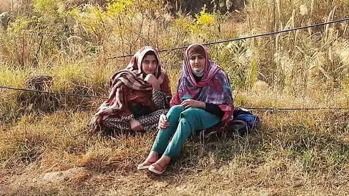 sisters from Pakistan repatriated via LoC crossing point in Jammu and Kashmir Poonch kpn sisters from Pakistan repatriated via LoC crossing point in Jammu and Kashmir Poonch kpn