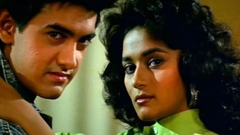 फिल्म दिल की शूटिंग के दौरान आमिर ने माधुरी के साथ एक ऐसा प्रैंक किया था जिसे माधुरी आगबबूला हो गई थी। फिल्म के गाने खंबे जैसी खड़ी है.. की शूटिंग चल रही थी जब आमिर के दिमाग में एक खुराफाती आइडिया आया था। 