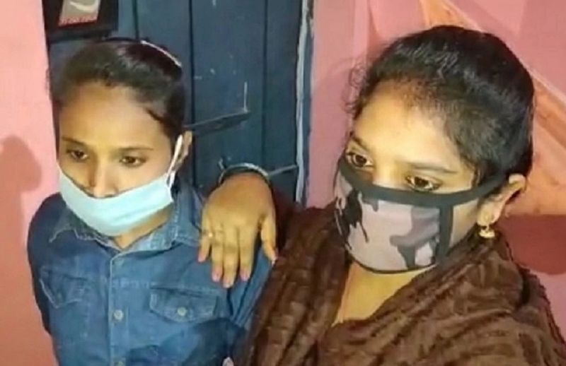 कपल का कहना है कि जितनी भी मुश्किल आ जाए, वे हमेशा एक दूसरे के साथ रहेंगी। उन्होंने यह भी कहा कि उन्हें लेस्बियन कपल कहलाने में किसी तरह की शर्मिंदगी महसूस नहीं होती।