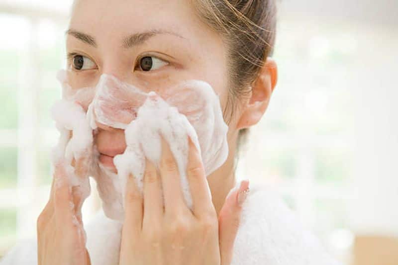 Want an instant glow for this festive season? Here are some face cleansers you can use SUR