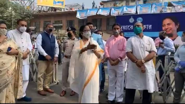 West Bengal Bhabanipur by-polls will decide Mamta Banerjee Chief Minister post will retain or not West Bengal Bhabanipur by-polls will decide Mamta Banerjee Chief Minister post will retain or not