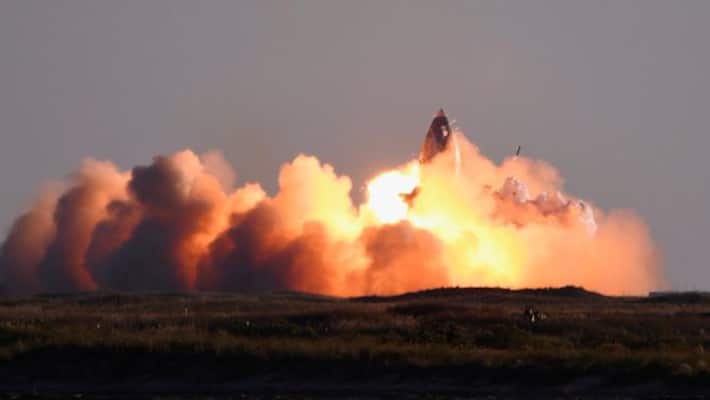 SpaceXs Starship prototype explodes on landing after test launch SpaceXs Starship prototype explodes on landing after test launch