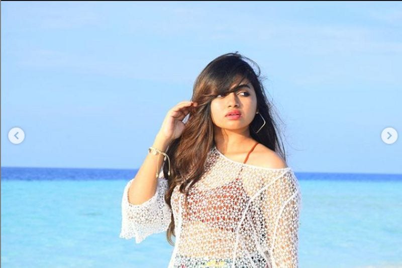 shalin zoya say bye in maldives