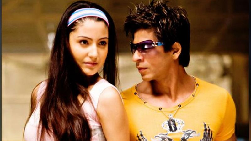 2008 में उन्होंने आदित्य चोपड़ा की फिल्म 'रब ने बना दी जोड़ी' से बॉलीवुड में एंट्री की, जिसमें शाहरुख खान उनके को-स्टार थे। फिल्म सुपरहिट साबित हुई और अनुष्का का करियर चल निकला।