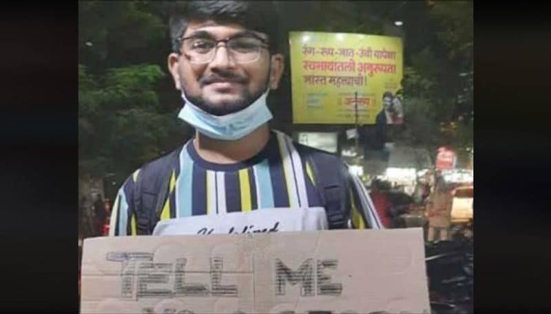 Standing on road, 22-year-old asks people to narrate their stories