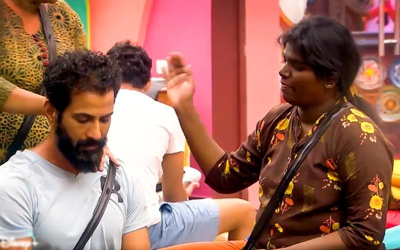 archana anbu group members meet again outside photo goes viral