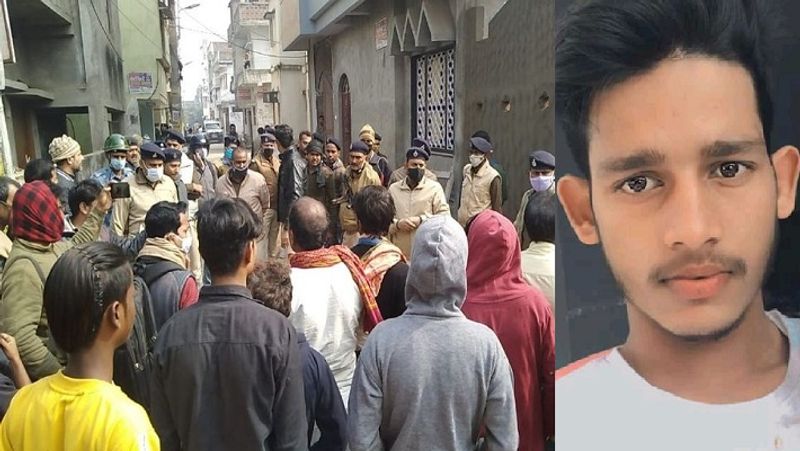 न्यू अजीमाबाद कॉलोनी में अंशू (17) रहता था। कुछ दूर पर ही संदलपुर इलाके में इसकी प्रेमिका का घर था, जो बात सामने आई है। इसके मुताबिक शनिवार की देर रात प्रेमिका ने अंशु को कॉल कर अपने घर मिलने के लिए बुलाया था। 