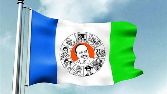 ycp leader overaction and threatens to women MPDO in Ainavilli ycp leader overaction and threatens to women MPDO in Ainavilli
