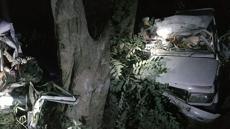 हादसा इतना भयावह था कि बोलेरो कार के परखच्चे उड़ गए। बोलेरो में सवार सभी पांच लोगों की मौके पर ही मौत हो गयी। सूचना पर पहुंची पुलिस ने बोलेरो को गैस-कटर से काट कर पांचों के शव को बाहर निकाला। जिसके बाद शव को पोस्टमार्टम के लिए भेज दिया। हादसे में संदीप (सिपाही), अखिलेश, राहुल, पप्पू, संदीप यादव की मौत हुई है। ये सभी नगर कोतवाली के खजोहरी गांव के रहने वाले थे। संदीप यादव और अखिलेश दोनो चचेरे भाई थे।