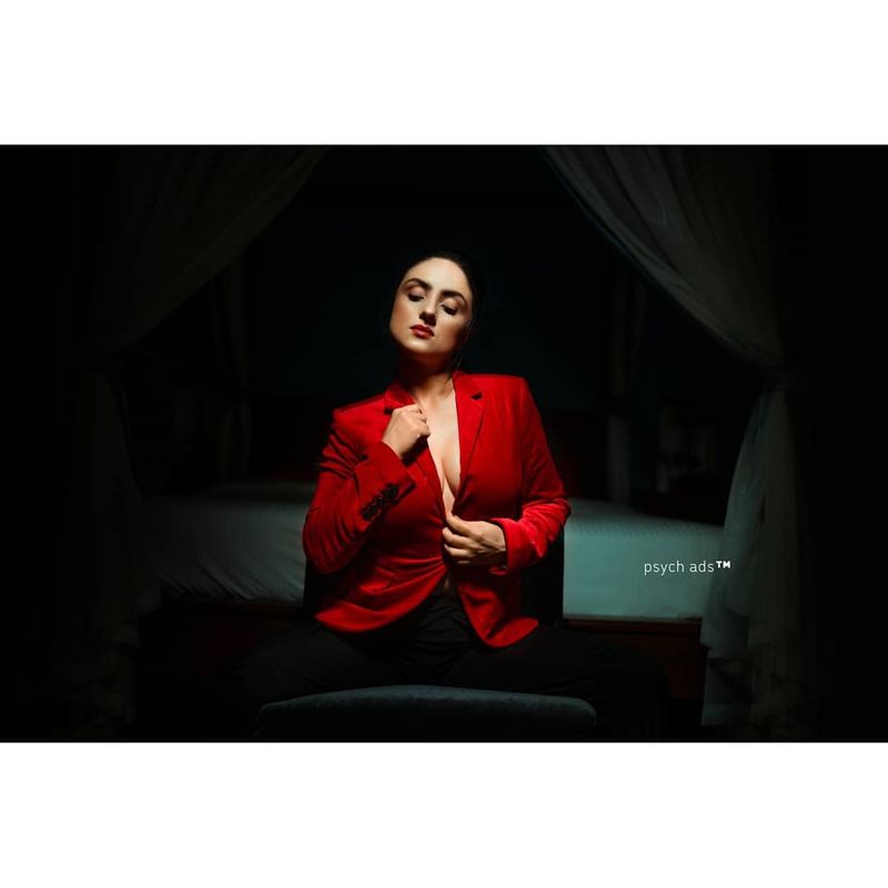 paris laxmi in red jacket photos viral
