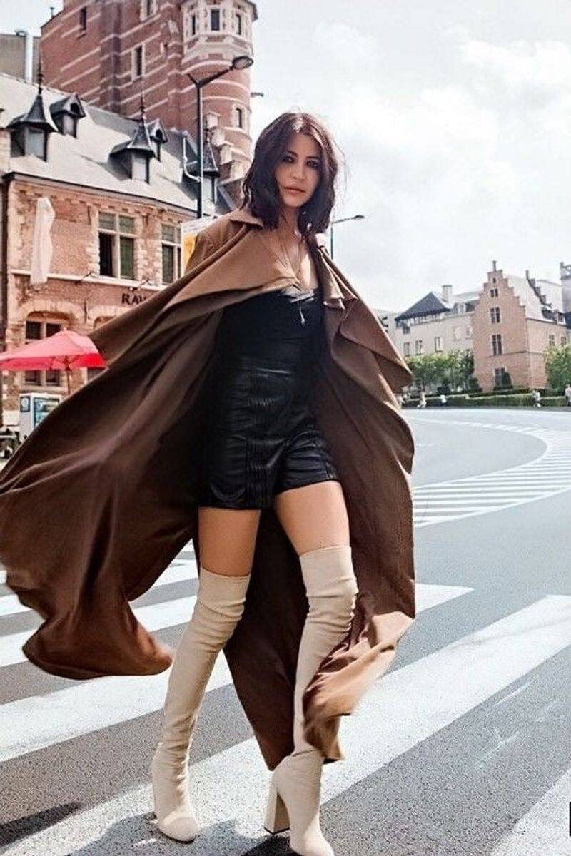 Priyanka Chopra to Sonam Kapoor: Actresses who sport thigh-high boots like  a pro