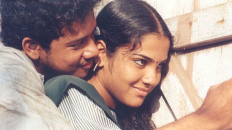கடந்த 2004ஆம் ஆண்டு, இயக்குனர் பாலாஜி சக்திவேல் இயக்கத்தில், பிரமாண்ட இயக்குனர் ஷங்கர் தயாரிப்பில் வெளியான திரைப்படம் 'காதல்'.