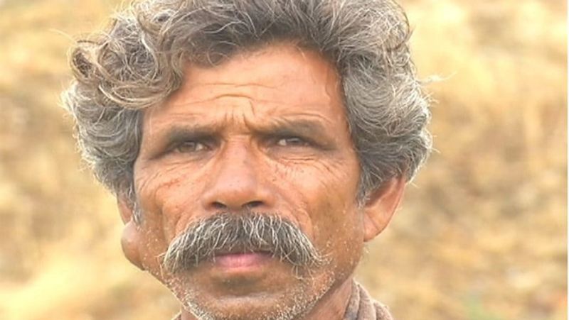 यह और बात है कि शंकरलाल को बंजर जमीन को खेत में बदलने कड़ी मेहनत करनी पड़ी।