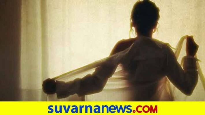 Woman Uploads intimate photos of ex boyfriend s fiancee on Social Media mah Woman Uploads intimate photos of ex boyfriend s fiancee on Social Media mah