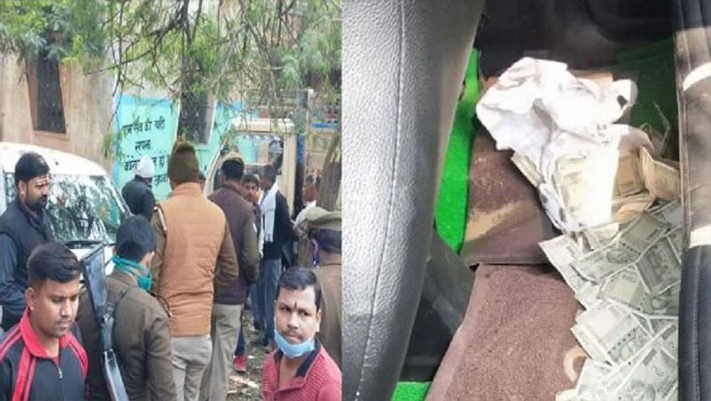 नोटों के चक्कर में भीड़ जुटने की सूचना पर पुलिस भी पहुंच गई। तब तक पूरी गड्डी खत्म हो चुकी थी। लोग नोट लेकर जा रहे थे। पुलिस को लोगों ने बताया कि नोट बंदर ने फेंके हैं। पुलिसवाले बंदर को देखने के लिए पेड़ के नजदीक गए तो बंदर भाग गया। कार स्वामी राकेश तहसील से लौटा तो देखा कि कार में नोट बिखरे हुए हैं। उसने गिनती की तो एक गड्डी कम मिली। पुलिसवालों से पूछा तो बताया कि बंदर एक गड्डी ले गया था, उसने नोट फेंके, लोग ले गए।
