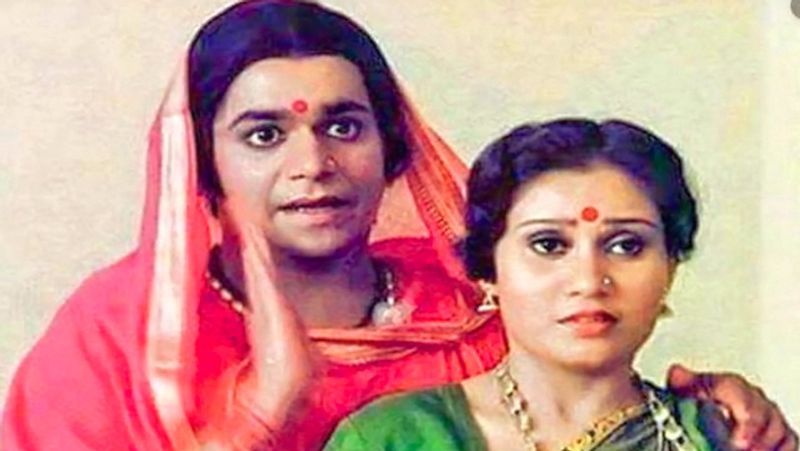मराठी फिल्मों में साइड रोल से की शुरुआत : एक्टिंग में करियर बनाने के लिए लक्ष्मीकांत मुंबई मराठी साथिया संघ प्रोडक्शन हाउस के साथ जुड़ गए। इससे जुड़ने के बाद उन्हें मराठी फिल्मों में साइड रोल मिलने लगे। कुछ समय तक लक्ष्मीकांत ने साइड रोल किया।
