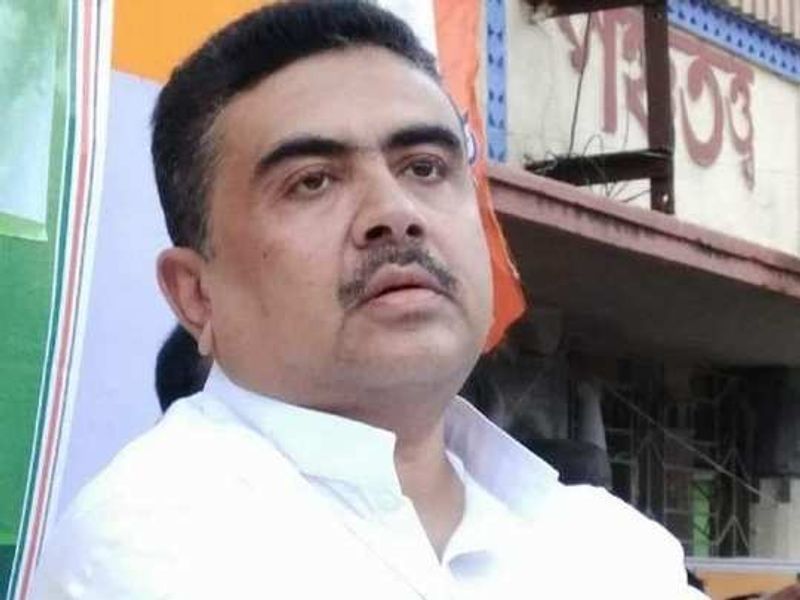 शुभेंदु अधिकारी ममता सरकार में परिवहन मंत्री थे। उन्होंने 27 नवंबर को मंत्रिपद से इस्तीफा दे दिया था। इस्तीफा देते हुए उन्होंने कहा था कि मेरी पहचान यह है कि मैं पश्चिम बंगाल और भारत का बेटा हूं। मैं हमेशा पश्चिम बंगाल के लोगों के लिए लडूंगा। उन्होंने उसी दिन ऐलान कर दिया था कि टीएमसी में रहकर काम करना संभव नहीं है।