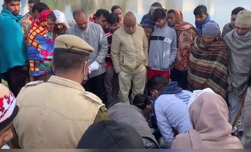 मामले की जानकारी लगते ही मौके पर पुलिस पहुंची और मामले की जांच की। वहीं घायलों को रोहतक PIG रेफर कर दिया।
