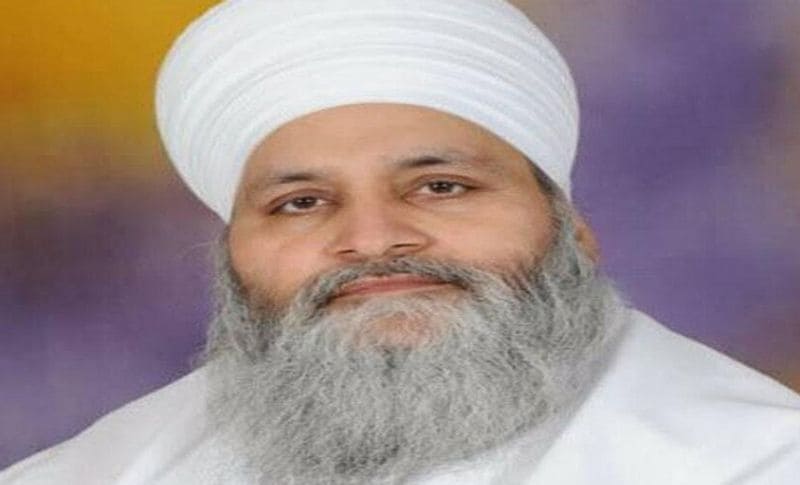 बाबा के जाने से दुखी हैं उनके भक्त
संत को माने वाले इस घटना के बाद से बहुत दुखी हैं। वो सोशल मीडिया पर लिख रहे हैं कि दिल बहुत दुखी है आप को ये बताते हुए कि संत राम सिंह जी सिंगड़े वाले ने किसानों की व्यथा को देखते हुए आत्महत्या कर ली। इस आंदोलन ने पूरे देश की आत्मा झकझोर कर रख दी है। मेरी वाहेगुरु से अरदास है कि उनकी आत्मा को शांति मिले।