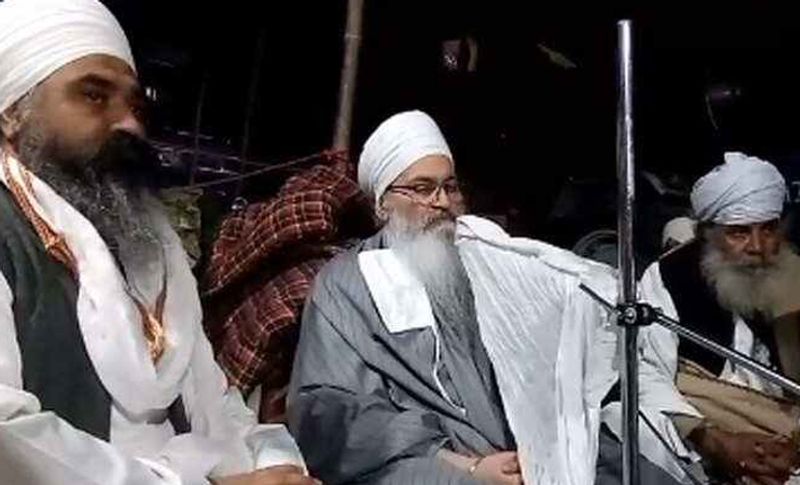 दुनियाभर में देने जाते थे प्रवचन
असल में संत बाबा राम सिंह सिखों की नानकसर संप्रदाय से जुड़े हुए थे। नानकसर संप्रदाय में संत बाबा राम सिंह का बहुत ऊंचा स्थान माना जाता है। हरियाणा पंजाब और विश्व भर में संत बाबा राम सिंह को सिंगड़ा वाले संत के नाम से ही जाना जाता था। वे सिंगड़ा वाले डेरे के अलावा विश्वभर प्रवचन करने के लिए जाते थे।