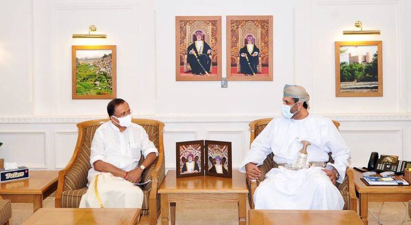 V. Muraleedharan met Oman's minister of Labour