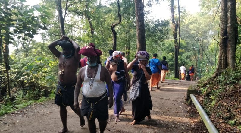 pilgrims at sabarimala on covid 19