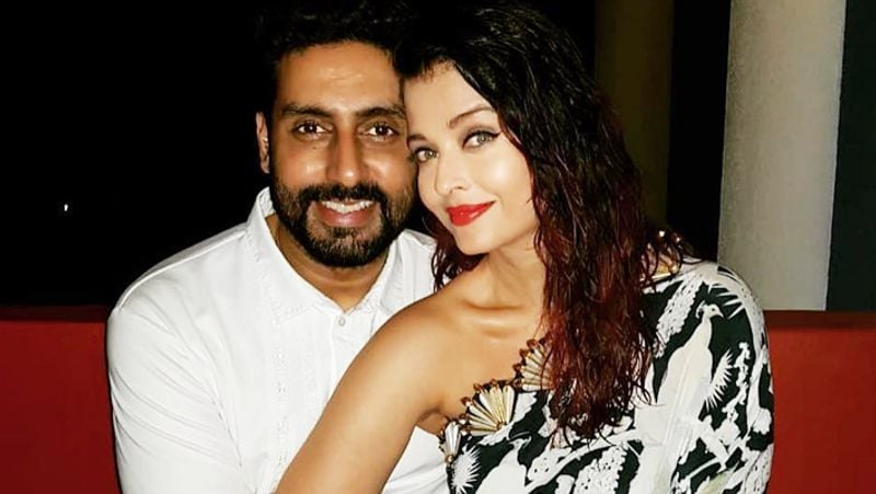 <p>উল্লেখ্য, ঐশ্বর্য দুবার অপেরা উইনফ্রে-র শো-তে অংশ নিয়েছিলেন। ২০০৯ সালে স্বামী অভিষেক বচ্চনের সঙ্গে এই জনপ্রিয় শো-তে যোগ দিয়েছিলেন ঐশ্বর্য রাই বচ্চন।</p>