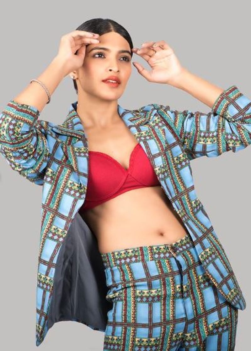 sanchita shetty over load hot photo gallery