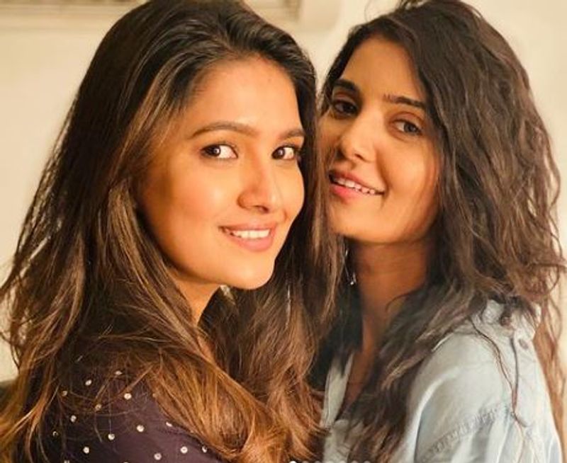 vani bhojan and jai triples shooting spot photos