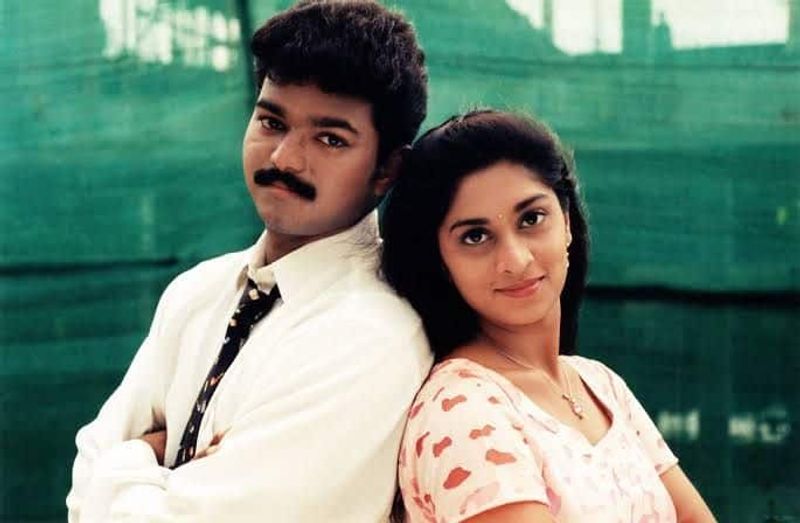 Do you know who was first casting for vijay kadhaluku mariyadhai