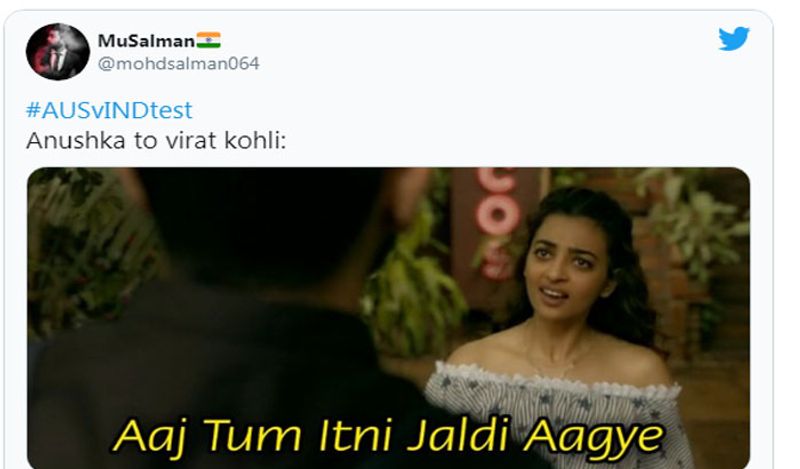 जैसे ही टीम इंडिया हारी, सोशल मीडिया पर लोग अनुष्का शर्मा की पत्नी को ट्रोल करने लगे। देखते इंटरनेट पर अनुष्का शर्मा पर मीम्स की बाढ़ आ गई। किसी ने इसपर फनी कमेंट किया तो किसी ने शर्मनाक जोक्स मारे। 