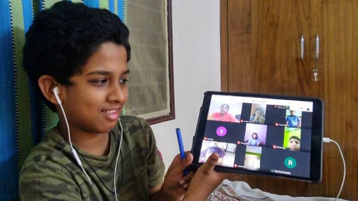 punjab government will distribute smartphone to the students cm amrinder singh said kpt punjab government will distribute smartphone to the students cm amrinder singh said kpt