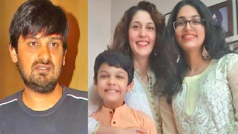 एक इंटरव्यू में कमलरुख ने कहा- 2014 में वाजिद ने तलाक की अर्जी दी थी, लेकिन ये हुआ नहीं। मैं अभी भी तलाकशुदा नहीं हूं। हालांकि, बाद में वाजिद ने अपने किए पर माफी मांगी थी और उन्हें अपने किए पर पछतावा था। 