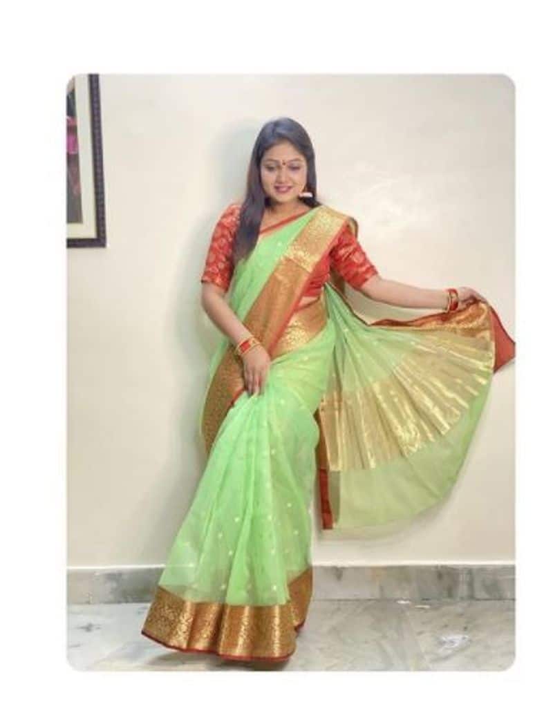 roja serial actress priyanka nalkari saree wear photos