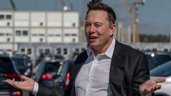 Apple CEO refused meeting to acquire Tesla inc company says elon Musk by tweet Apple CEO refused meeting to acquire Tesla inc company says elon Musk by tweet