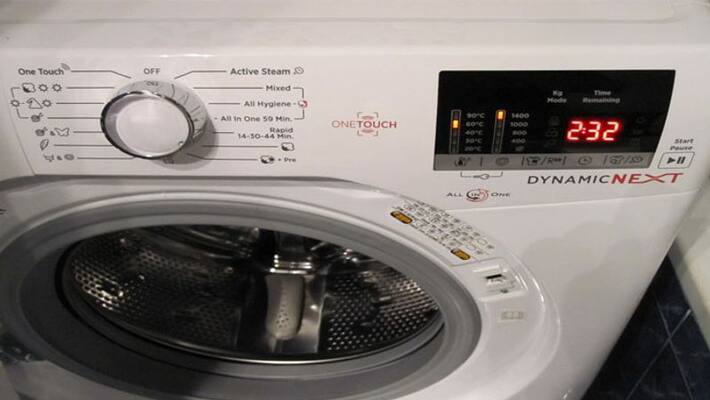 woman found giant python hiding inside washing machine dryer kph woman found giant python hiding inside washing machine dryer kph