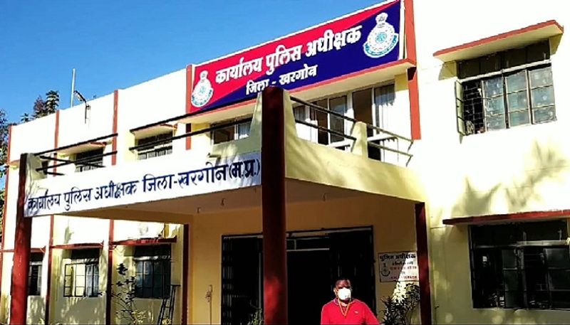 मीडिया रिपोर्ट्स के मुताबिक एएसपी नीरज चौरसिया ने कहा है कि दोनों पांच साल तक लिव इन रिलेशनशिप में भी रहे हैं। डीएसपी को जांच सौंपी है। जांच में जो तथ्य आएंगे, उस आधार पर मामले में कार्रवाई की जाएगी। 
