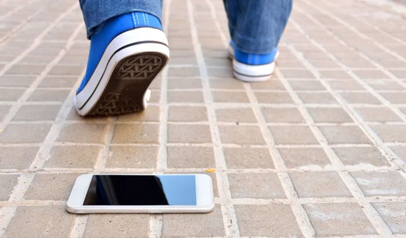 If you want to maintain privacy, then change the setting of these apps