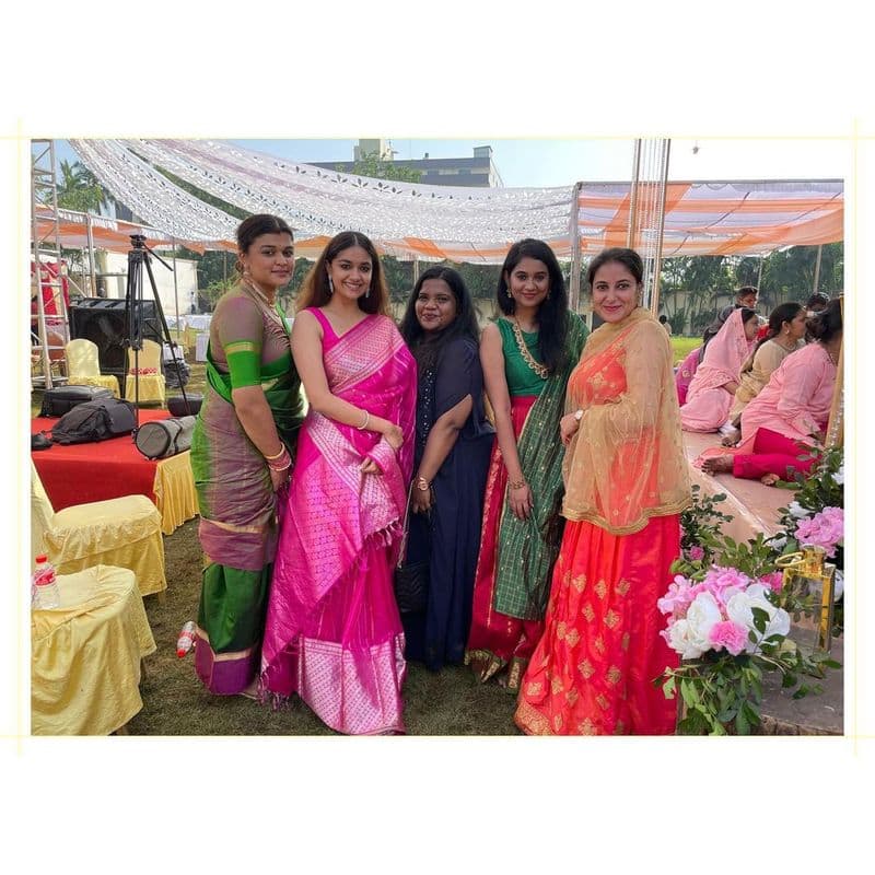 Actress Keerthy suresh latest pink color saree photo shoot going viral