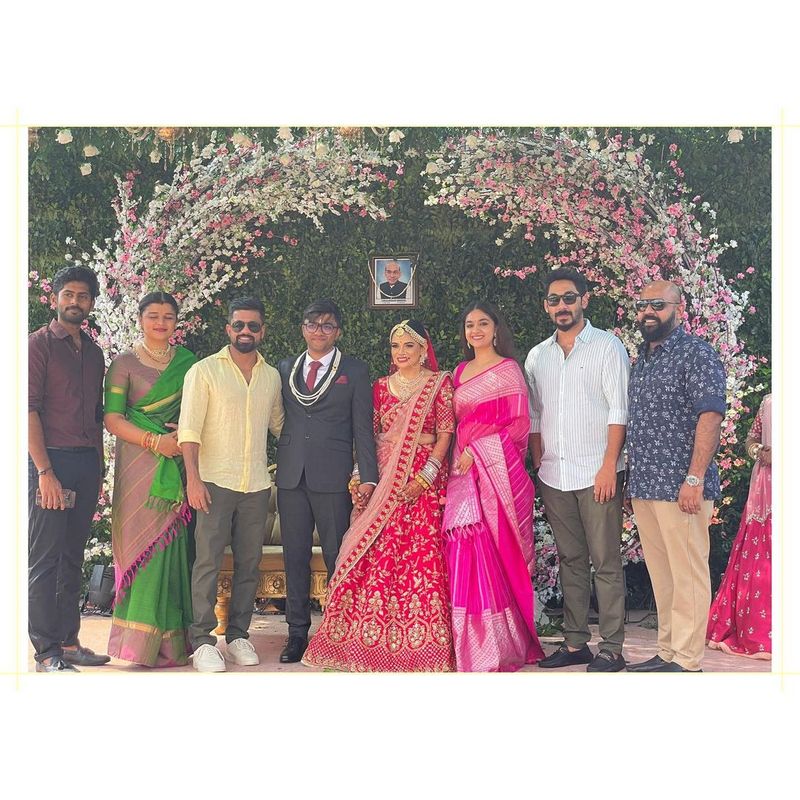 Actress Keerthy suresh latest pink color saree photo shoot going viral