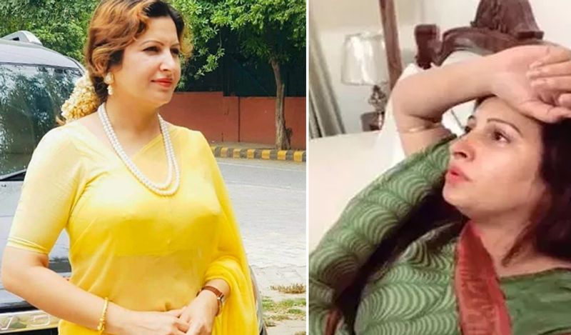 बिग बॉस के सीजन 14 के हाल ही में टेलिकास्ट हुए एपिसोड में देखने के लिए मिला कि सोनाली अपने पति को यादकर फूट-फूटकर रोईं। राहुल ने उनसे उनके पति की अचानक मौत का कारण पूछा तो एक्ट्रेस ने कहा कि उनके परिवार का इतिहास है कि अभी तक परिवार के सबी पुरुषों की मौत अचानक ही हुई है और उन्हें बिल्कुल भी नहीं लगता था कि उनके पति अचानक इस दुनिया को छोड़ गए।

