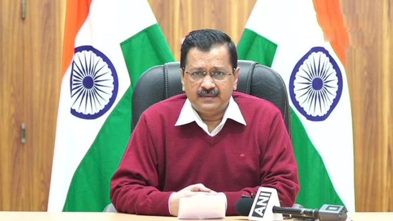 तमिलनाडु में भी सरकार द्वारा 2008 में पारित एक ऐक्ट के तहत टीचर्स इंस्टिट्यूट बनाया गया था। इसका नाम तमिलनाडु टीचर्स एजुकेशन यूनिवर्सिटी है। इस इंस्टिट्यूट में बैचलर से लेकर रीसर्च तक के कोर्स चलाए जाते हैं।
इसके अलावा, पश्चिम बंगाल में भी एक टीचर्स यूनिवर्सिटी है जिसकी स्थापना 2015 में हुई थी। इस यूनिवर्सिटी में एजुकेशन से जुड़े बैचलर, मास्टर्स, Ph.D और M.Phil के कोर्स चलाए जाते हैं। और भी कई प्राइवेट इंस्टिट्यूट हैं जो एजुकेशन से जुड़े कोर्स चलाते हैं।
